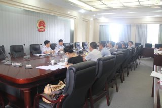 政府領(lǐng)導(dǎo)、企業(yè)代表參加了崇禮新城投資合作協(xié)議討論會